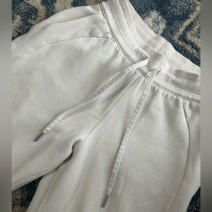 Lululemon scuba joggers